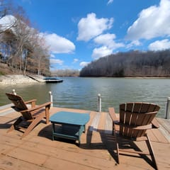 Haven Hideaway w/Dock/Slip, Fire Pit, Game Room, Kayaks