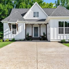 Still Waters Retreat w/3king Beds,Tesla Charger, Marina Access