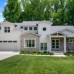 Lakeside Retreat-New Lakeside Home w/kayaks, Game Room, Billiards