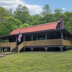 Whispering Oaks Lake Cabin