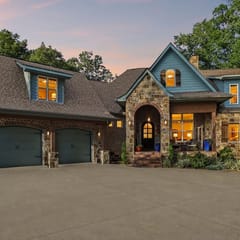 Bluewater & Bourbon-Dock w/slip, Hot Tub, Slip, Bar Room, Game Room