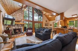 Water's Edge-Lakefront Cabin W/Dock, Views, Etc.