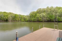 Haven Hideaway w/Dock/Slip, Fire Pit, Game Room, Kayaks