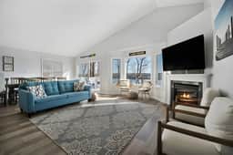 Million Dollar Views: Lakefront, Dock, Kayaks+More