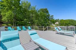 Lucky Dozen Lakehouse