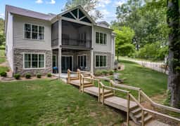 Lakeside Retreat-New Lakeside Home w/kayaks, Game Room, Billiards