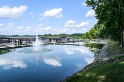 Lakin It Easy-Pool, Twin Creeks Marina, & Dry Creek Beach