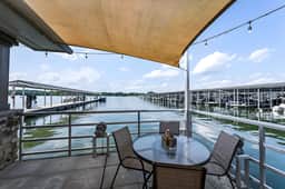 Lakin It Easy-Pool, Twin Creeks Marina, & Dry Creek Beach