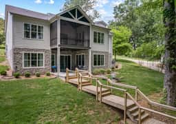 Lakeside Retreat-New Lakeside Home w/kayaks, Game Room, Billiards