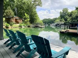 Lakeside Retreat-New Lakeside Home w/kayaks, Game Room, Billiards