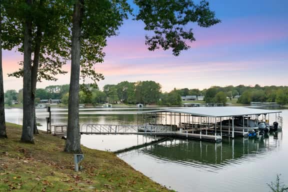 Hook, Wine, & Sinker-Sleeps 28, Dock, Hot Tub, Kayaks/SUPs - Image 1