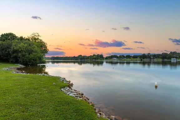Barefoot Bliss Stunning Views, Pool, Kayaks, & Firepit - Image 1