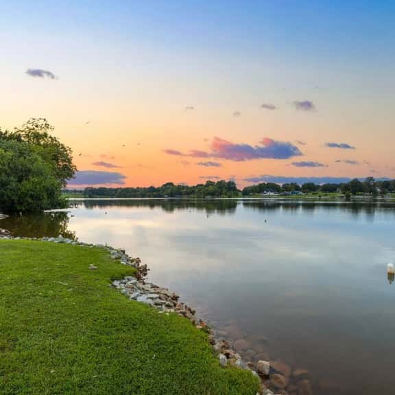 Barefoot Bliss Stunning Views, Pool, Kayaks, & Firepit - Image 1