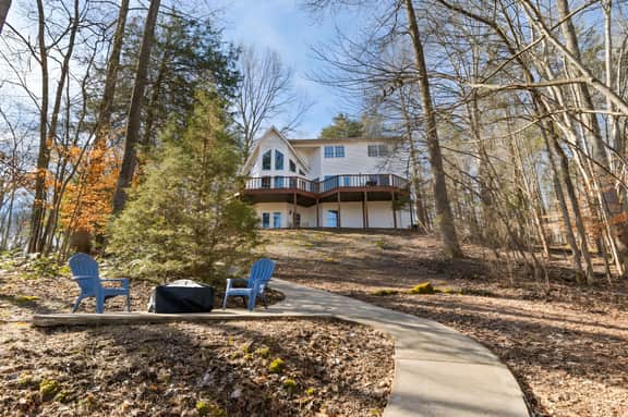 Haven Hideaway w/Dock/Slip, Fire Pit, Game Room, Kayaks