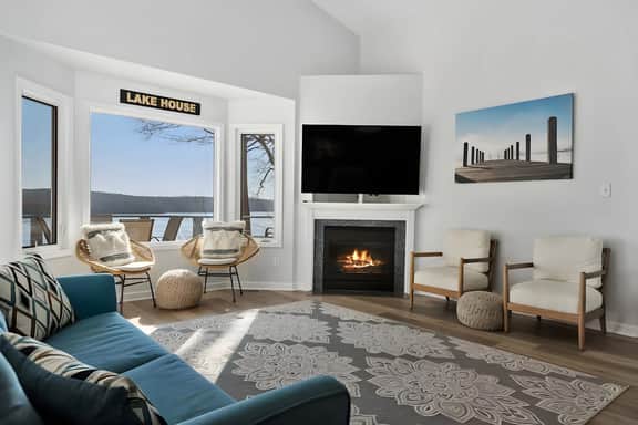 Million Dollar Views: Lakefront, Dock, Kayaks+More