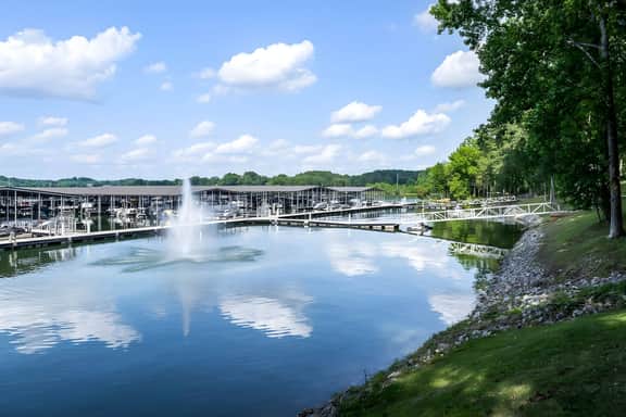 Lakin It Easy-Pool, Twin Creeks Marina, & Dry Creek Beach
