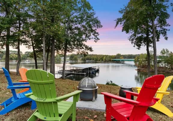 Hook, Wine, & Sinker-Sleeps 28, Dock, Hot Tub, Kayaks/SUPs