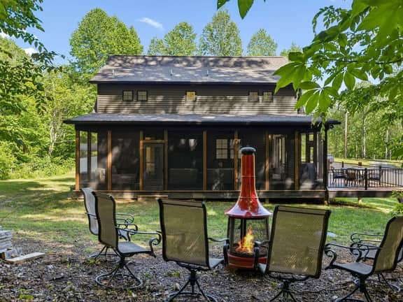 Hasty Hollow Cabin