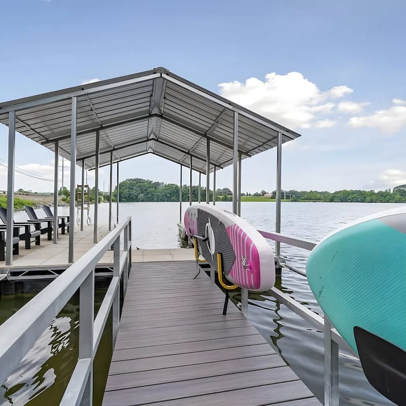 Sunset Cove- Lake Home, Dock, Fire Pit, Hot Tub, Game Room, Etc